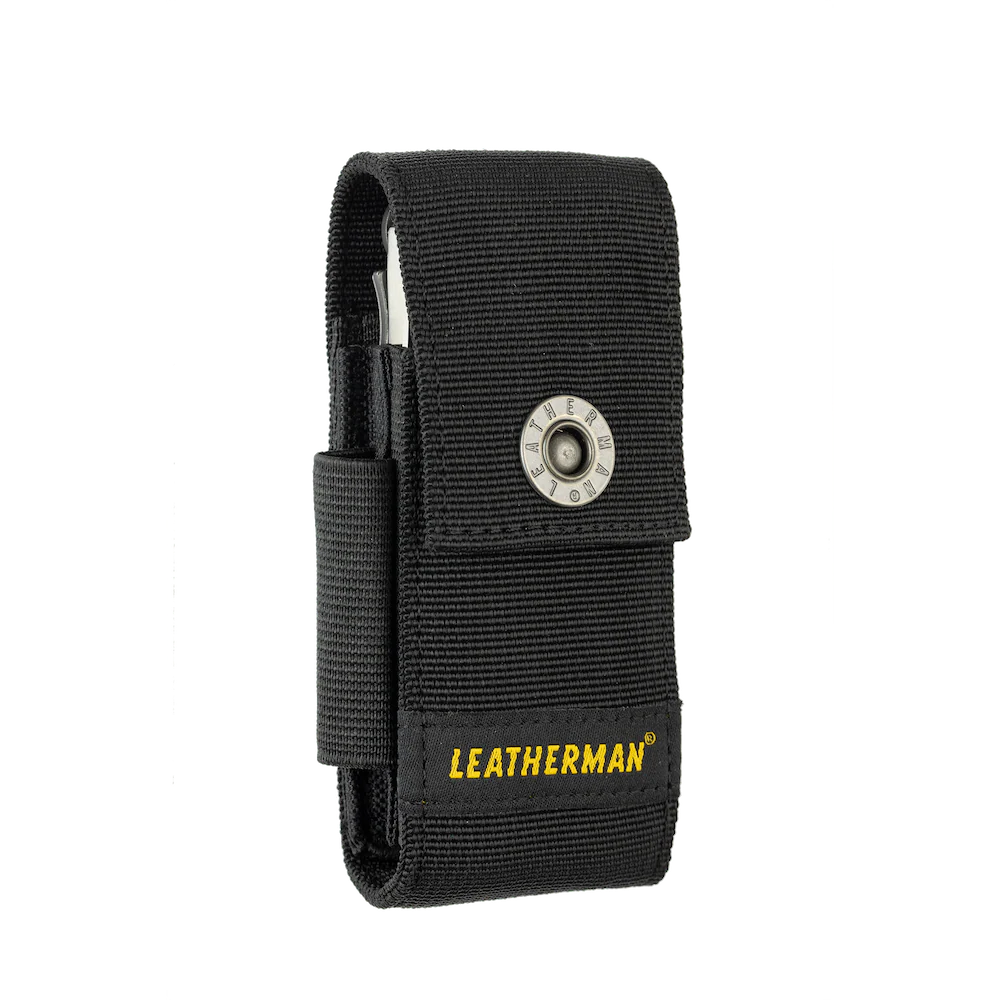 Funda de nailon negro con bolsillos